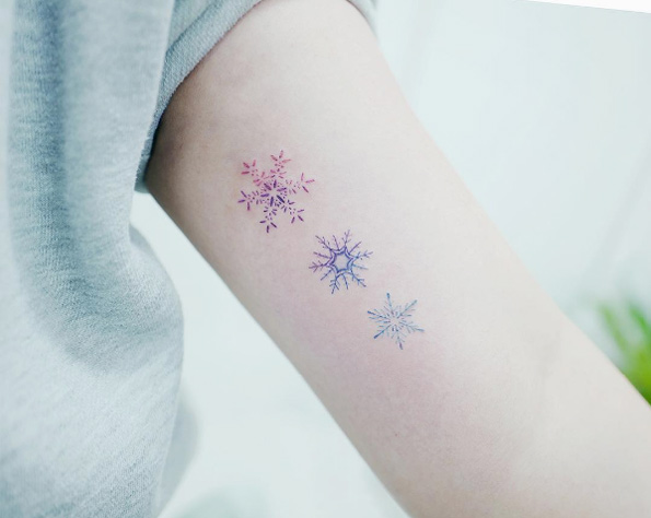 Gradient snowflake tattoos by Banul