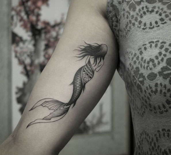Blackwork mermaid tattoo by Marquinho Andre