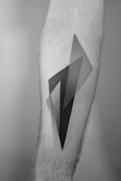 Dotwork triangles by Paweł Indulski 