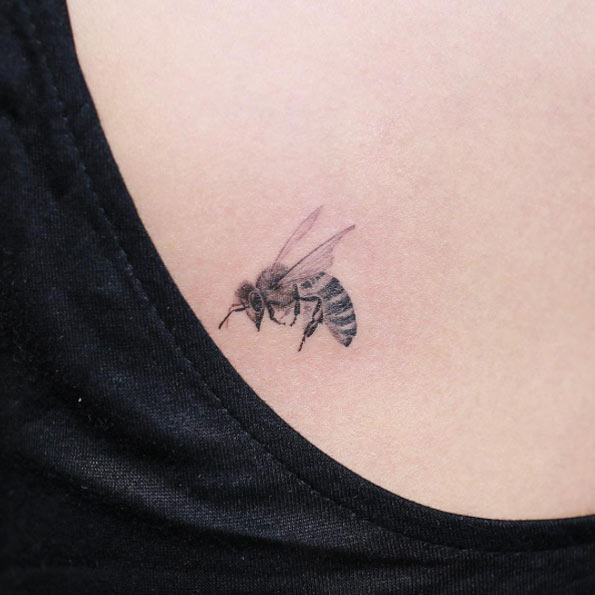 Micro honey bee tattoo by Tattooist Doy