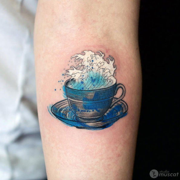 Watercolor wave in a cup by Haruka