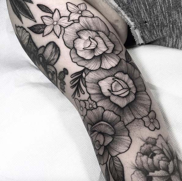 Brilliant dotwork flowers by Lawrence Edwards