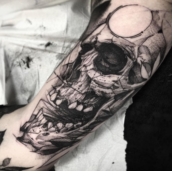 Laughing skull tattoo by Fredao Oliveira