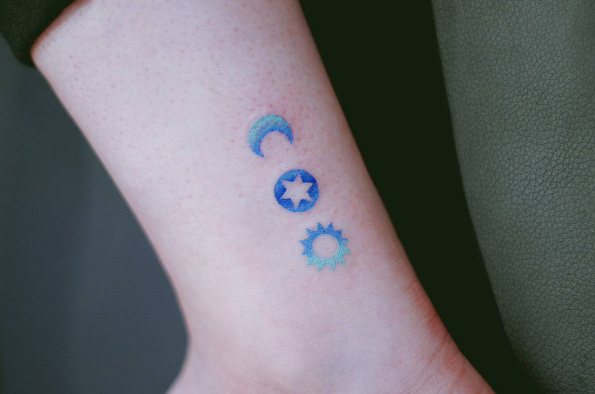 Blue gradient tats by Seoeon