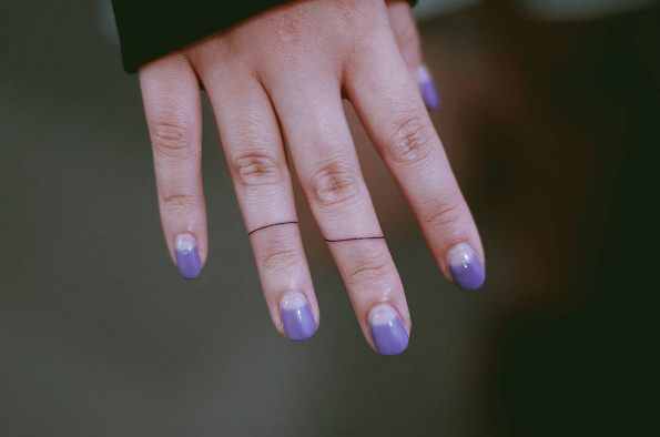 Simple line finger tats by Seoeon