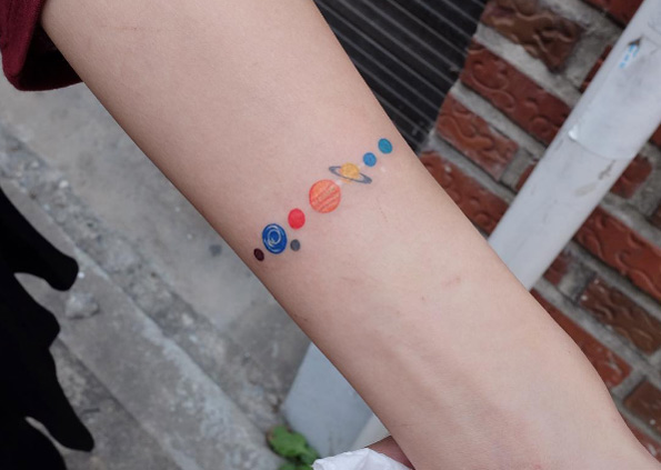 Colorful planetary bracelet by Zihee