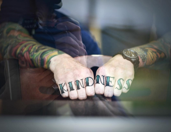 'Kindness' knuckle tattoos by Ben Viatori
