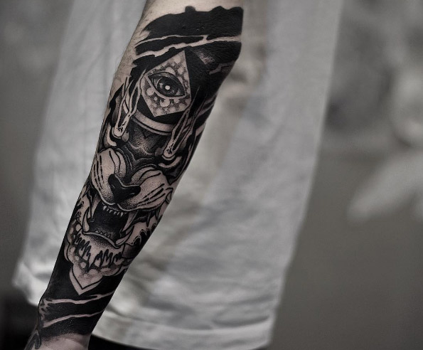 Fearsome forearm piece by otheser_dsts