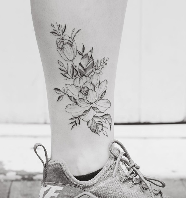 Freehand florals by Tritoan Ly