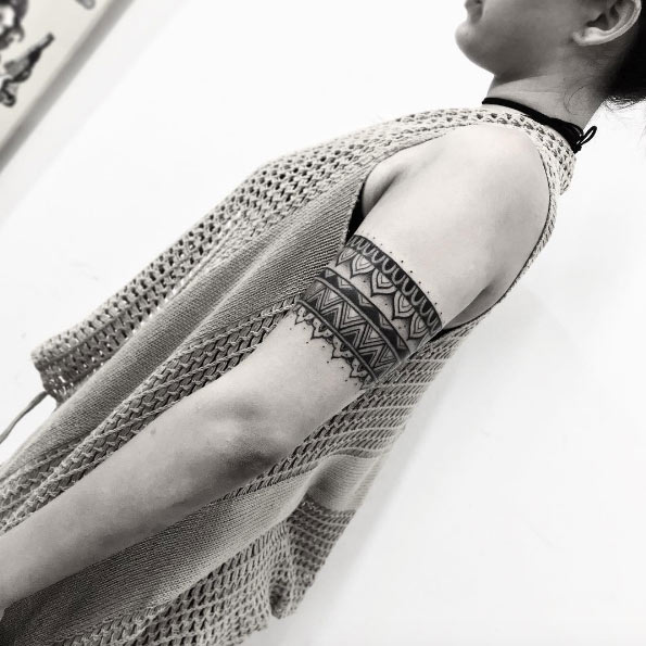 Ornamental armband tattoo by Gabriel Chapel