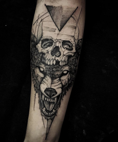 Wolf and skull tattoo by Paulo Victor Skaz