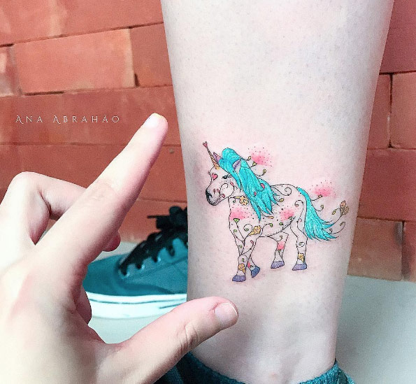 Magical unicorn by Ana Abrahao
