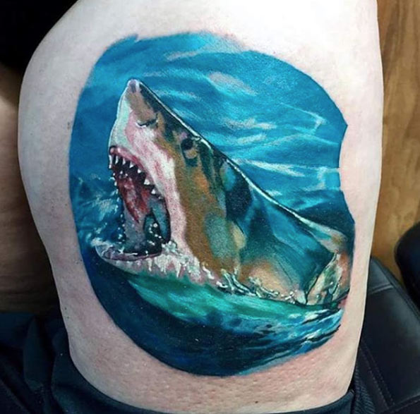Shark mural on thigh by Totem Tattoo
