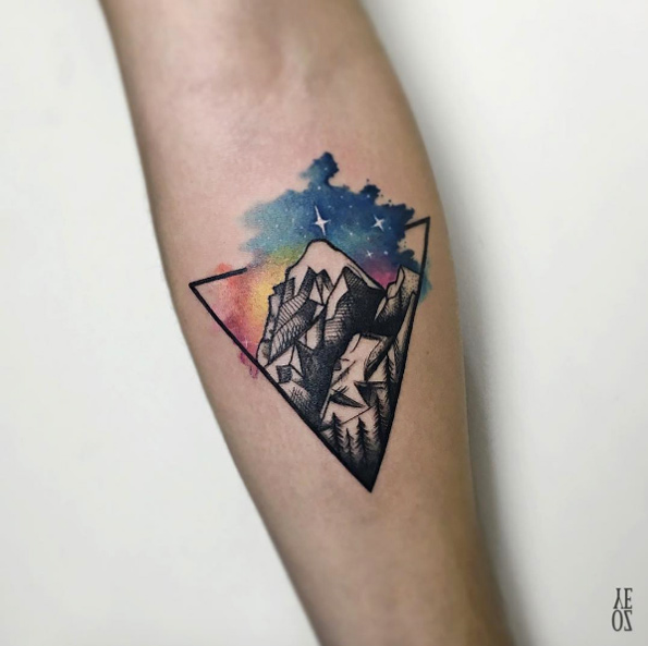 Watercolor mountain design by Yeliz Ozcan