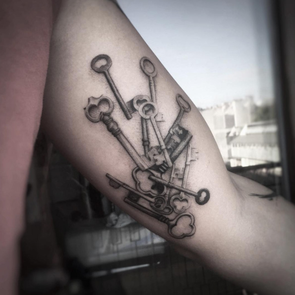32 Must See Skeleton Key Tattoo Designs TattooBlend