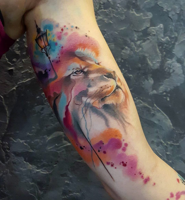 Watercolor lion by Simona Blanar