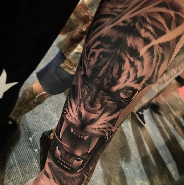 Tiger tattoo by Matias Noble