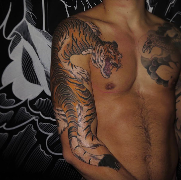 Tiger tattoo by Akilla