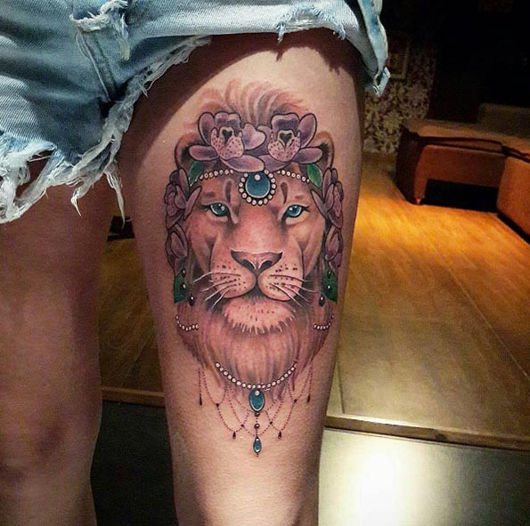 Gorgeous lion tattoo on thigh by Diogo Rocha