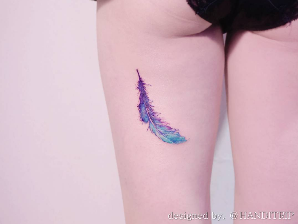 Watercolor feather by Handitrip