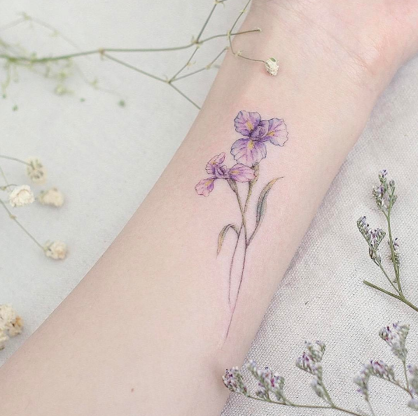 Minimalist Violet Flower Tattoo - Wiki Tattoo