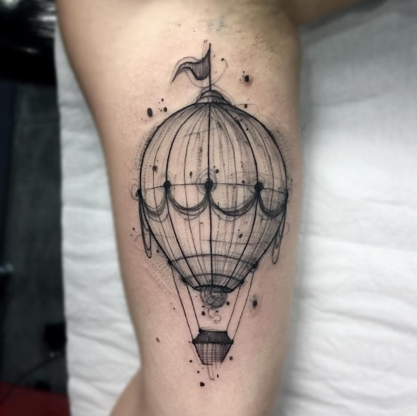 Hot air balloon by Felipe Mello