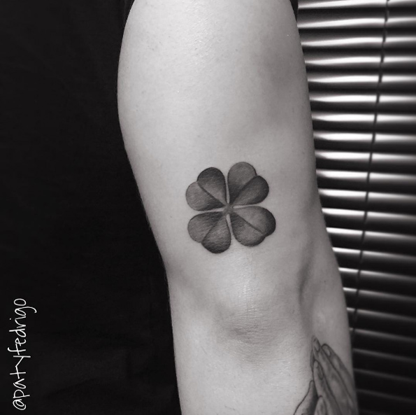 35 Artistic Shamrock and Four-Leaf Clover Tattoos - TattooBlend