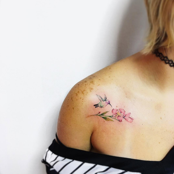 Hummingbird tattoo by Luiza Oliveira