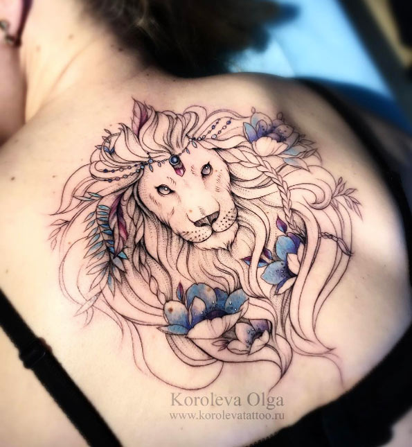 Gorgeous lion back piece by Olga Koroleva