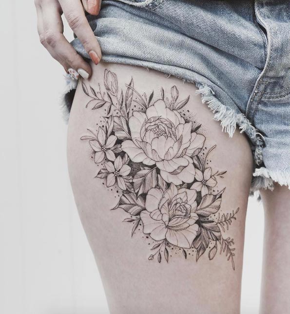 Delicate peonies on thigh by Tritoan Ly