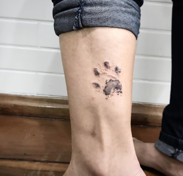 32 Perfect Paw Print Tattoos to Immortalize Your Furry Friend - TattooBlend