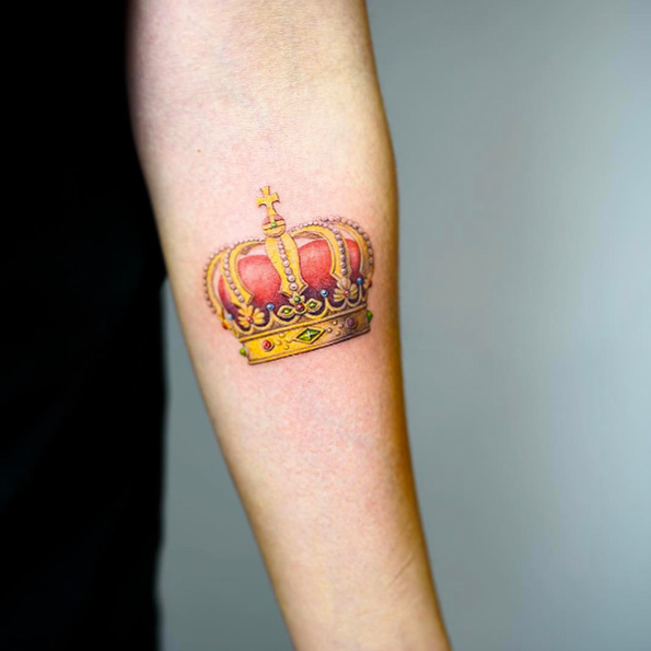 Crown tattoo by Nando
