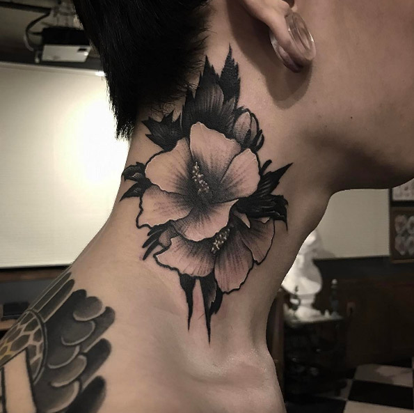 Floral neck piece by Gara