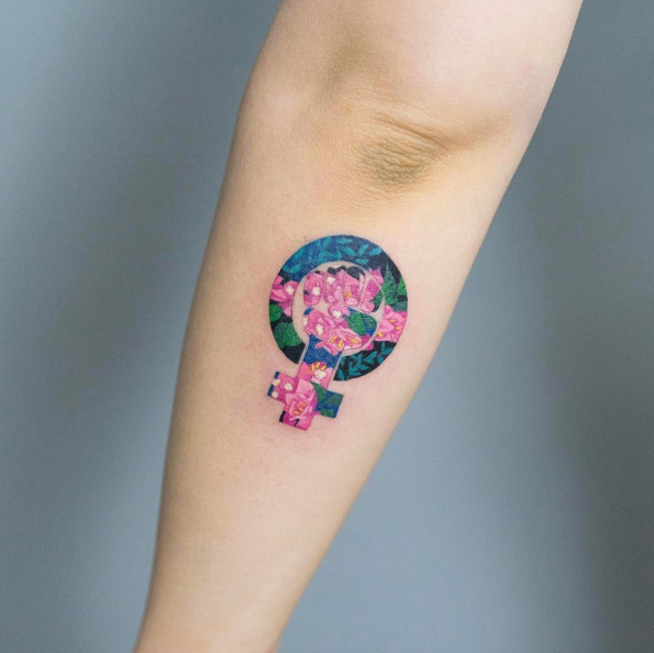 Floral feminism tattoo by Zihee