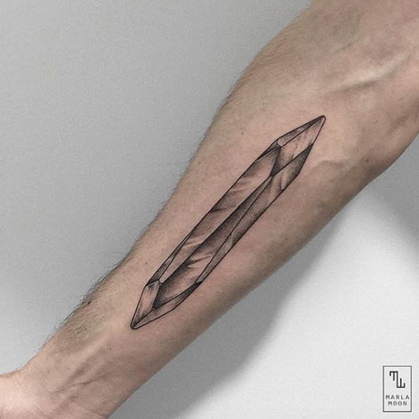 These Gorgeous Crystal Tattoos Will Definitely Test Your Willpower -  TattooBlend