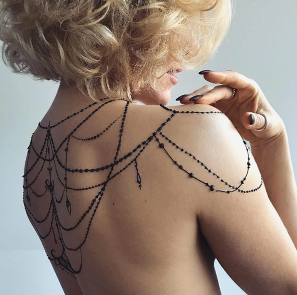 Elegant henna chains by Veronica Krasovska