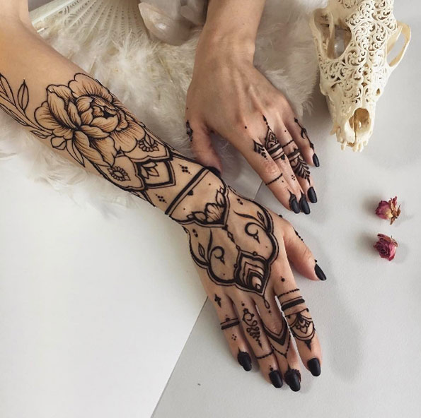 Henna design by Veronica Krasovska