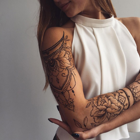 Henna starter sleeve by Veronica Krasovska