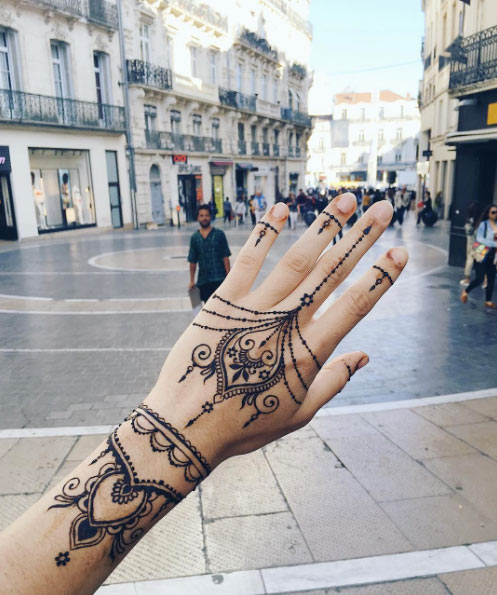 Henna art by Henna Vagabond