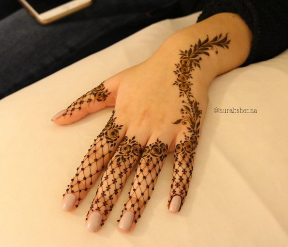 Henna lacework by Henna Vagabond