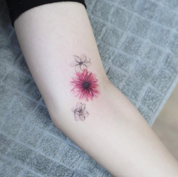 Watercolor cover-up by Tattooist Flower