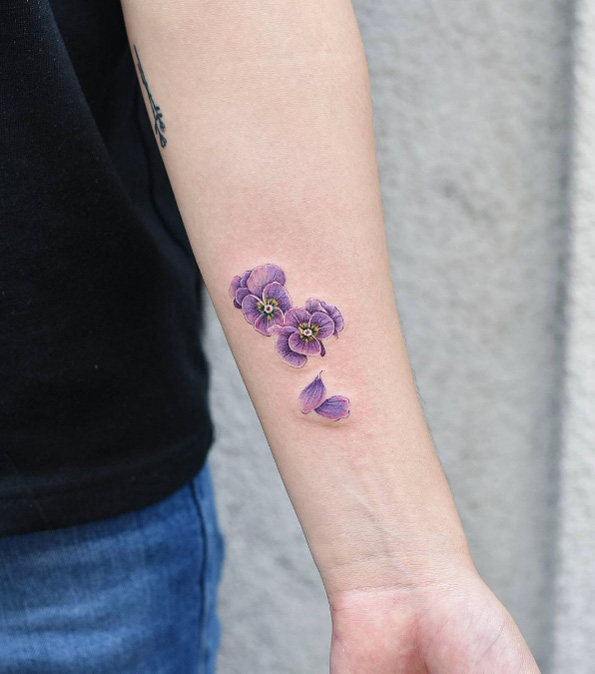 Flower petals by Drag Ink