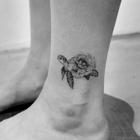 90 Amazing Tattoo Designs for Women in 2018 - TattooBlend