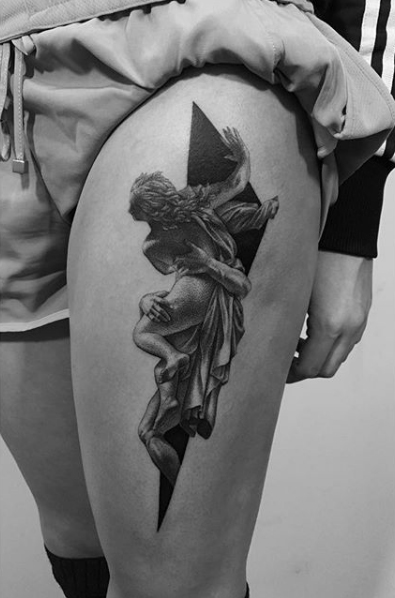 Classical thigh piece by Pawel Indulski
