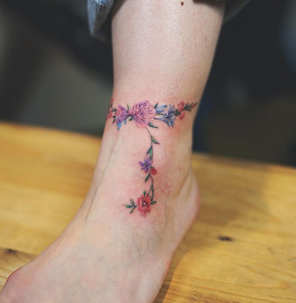 Floral anklet by Nando