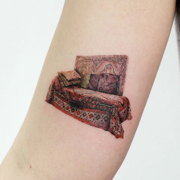 Freud's couch by Doy