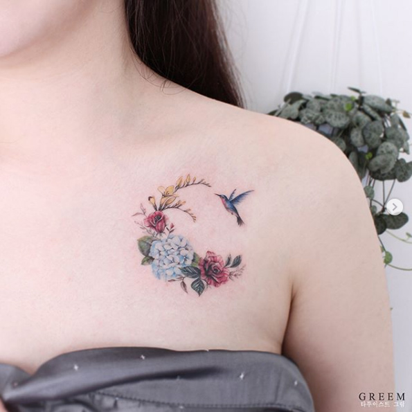 Floral crescent moon by Greem
