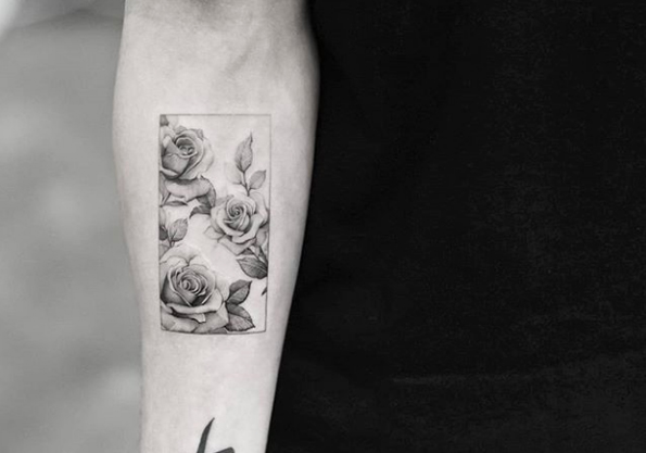 Rectangle of roses by Dragon