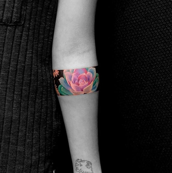 Colorful lotus armband by Fiu Tran
