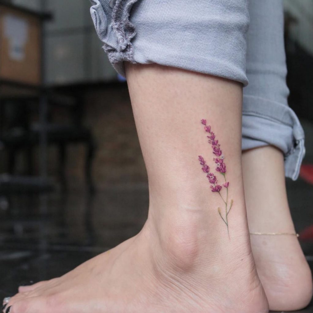 Lavender ankle piece by Ductuan
